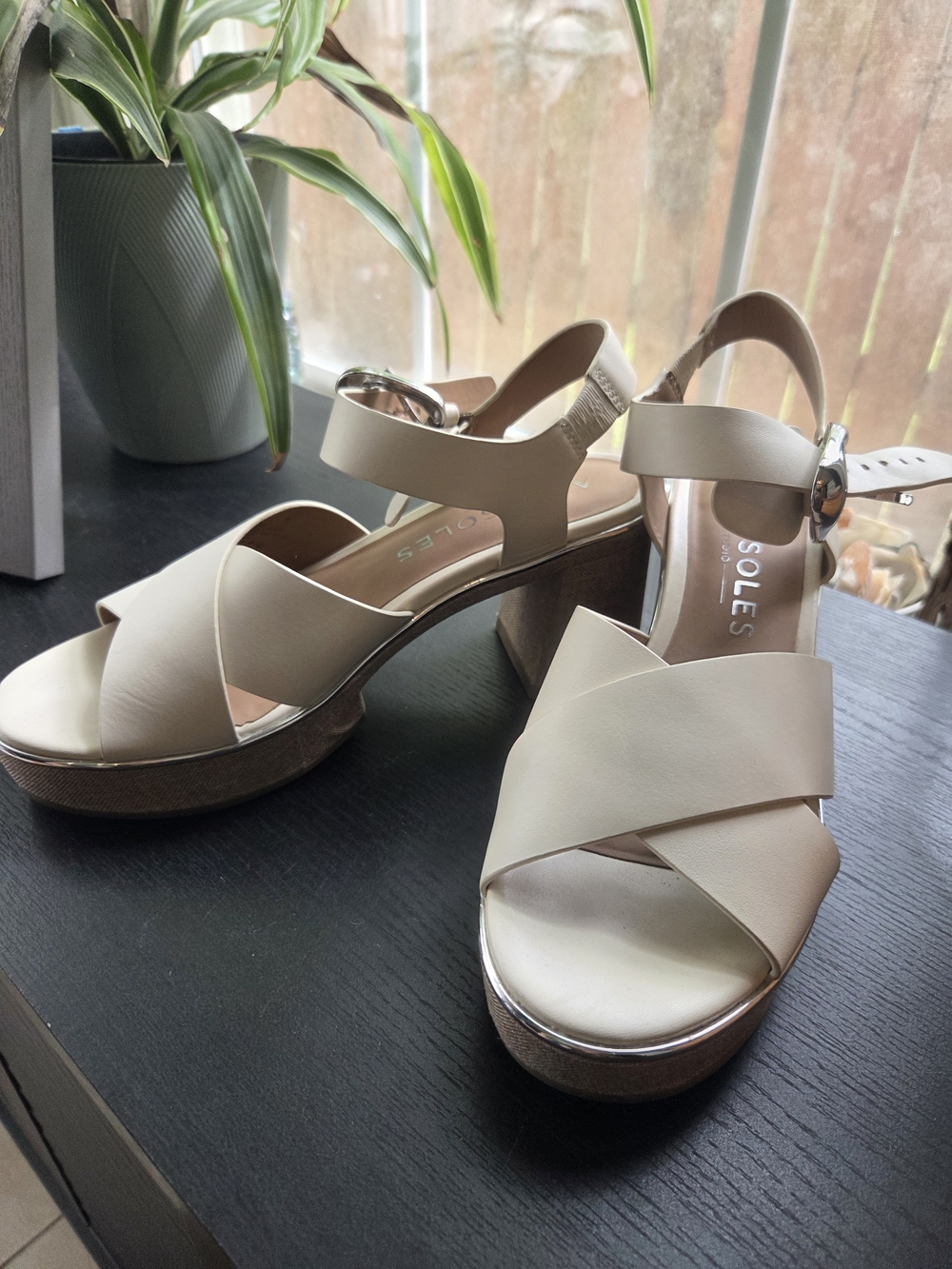AEROSOLES Cream 'Camera' Platform Sandals with Block Heel